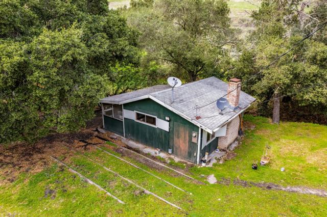 28750 Underwood Road, Salinas CA: https://media.crmls.org/mediaz/d2e55203-047b-45f9-adb1-88aa59bcb11e.jpg