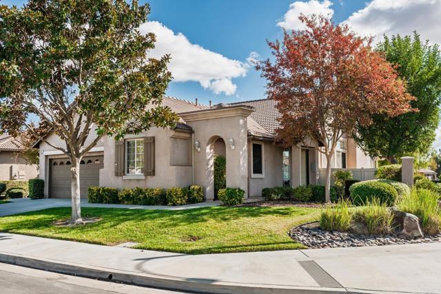 Detail Gallery Image 3 of 56 For 28571 Coolwater Ct, Menifee,  CA 92584 - 2 Beds | 2/1 Baths