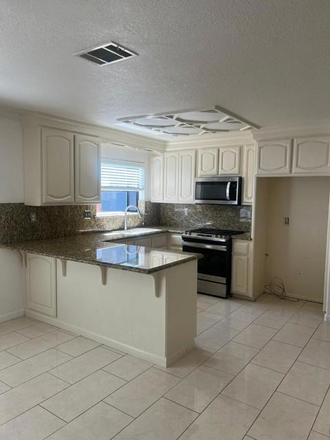 2488 Shilshone Circle, San Jose CA: https://media.crmls.org/mediaz/d2e5958f-48b8-4fe3-80dc-8e7da4c0958b.jpg