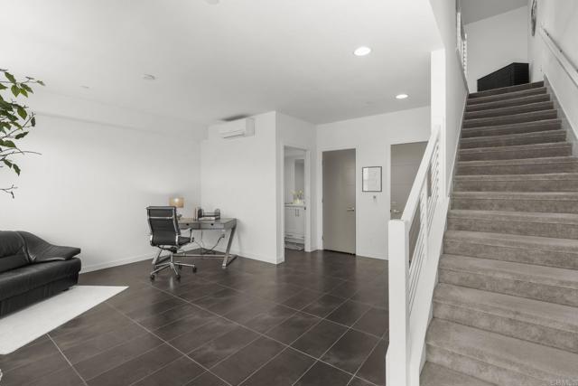 Detail Gallery Image 6 of 57 For 2563 State St, Carlsbad,  CA 92008 - 2 Beds | 2/2 Baths