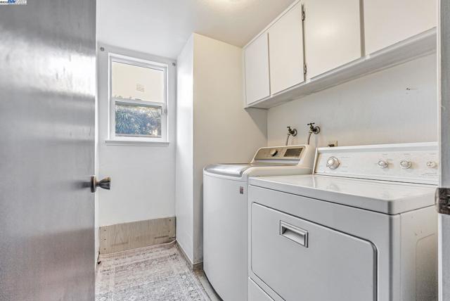 Image 40 of 60 For 25660 Paul Ct