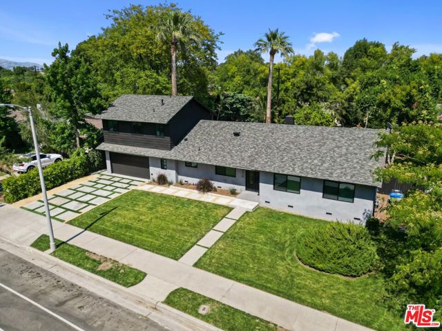 8370 Fallbrook Avenue, West Hills, California 91304, 4 Bedrooms Bedrooms, ,3 BathroomsBathrooms,Single Family Residence,For Sale,Fallbrook,24408323