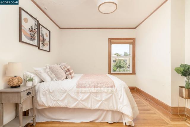 837 San Carlos Ave, Albany CA: https://media.crmls.org/mediaz/d2e79465-0bef-4a95-9531-f9421af30001.jpg