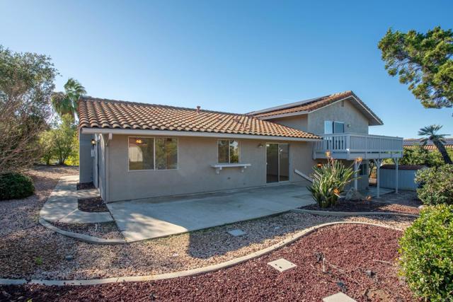 Detail Gallery Image 6 of 48 For 11000 Meadow Glen Way East, Escondido,  CA 92026 - 3 Beds | 2/1 Baths