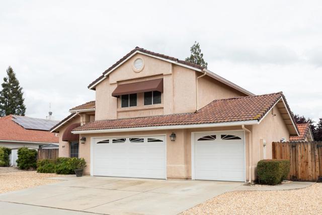 847 Amber Avenue, Clovis CA: https://media.crmls.org/mediaz/d2e7ec88-7373-4fb5-ae44-6837d88c1880.jpg