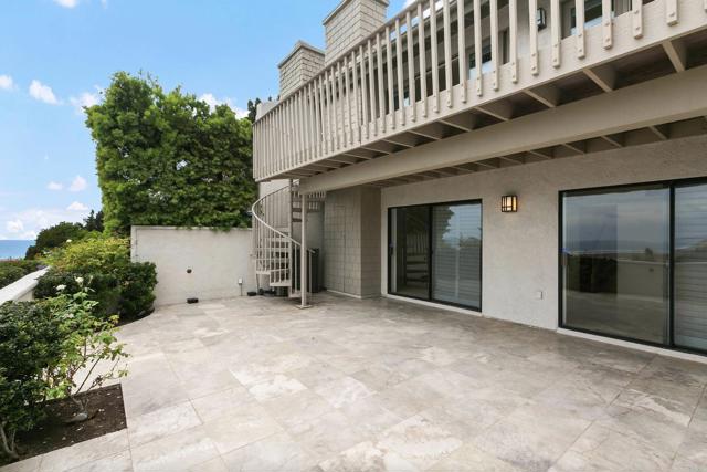 13208 Caminito Mar Villa, Del Mar CA: https://media.crmls.org/mediaz/d2e7f304-8e43-4503-bbd4-36641fc8b6e0.jpg