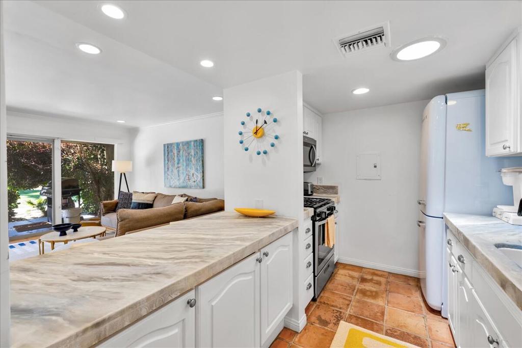 MLS #219135259PS image #2