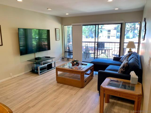 12575 Oaks North Dr, San Diego CA: https://media.crmls.org/mediaz/d2e8a9a7-6909-4933-869b-1666fcbc70c3.jpg
