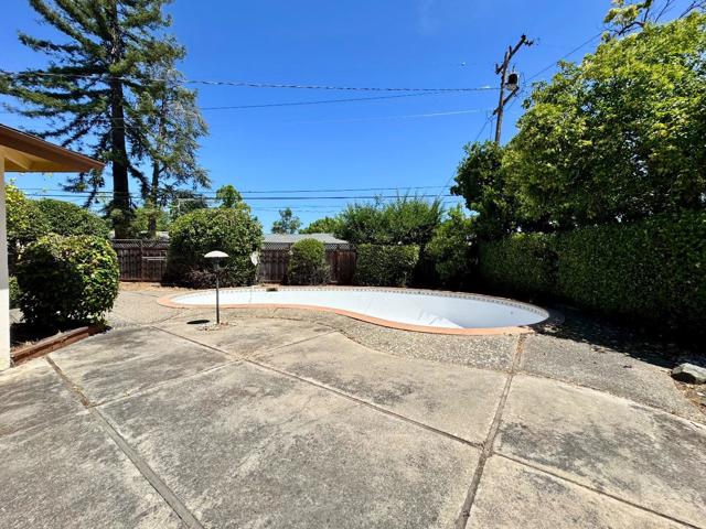 6757 Devonshire Drive, San Jose CA: https://media.crmls.org/mediaz/d2e92267-a758-4f7c-8c6c-8d8afbef19dd.jpg