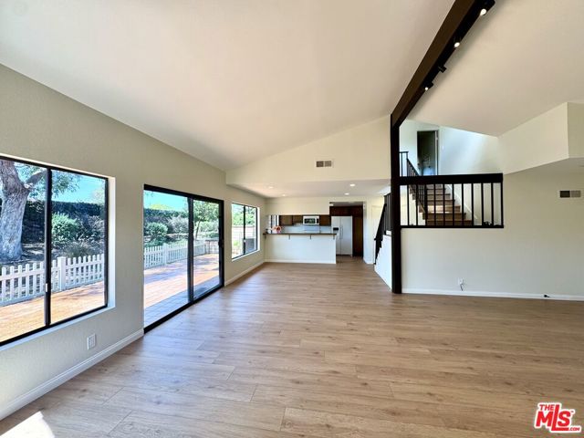 7756 Sailboat Circle, Huntington Beach CA: https://media.crmls.org/mediaz/d2e96688-a678-4eca-99ac-256d1295a779.jpg