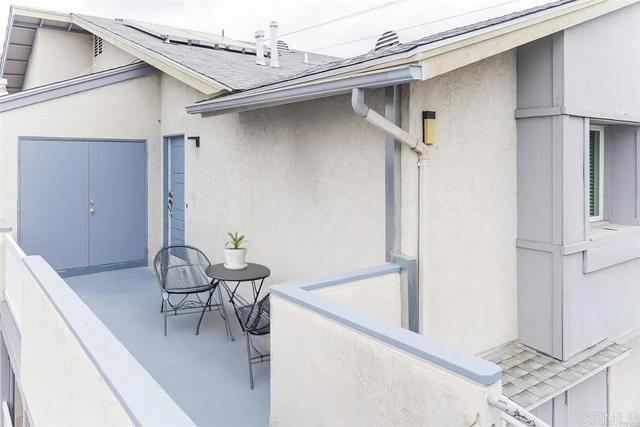 Detail Gallery Image 2 of 19 For 10760 N Magnolia Ave #B6,  Santee,  CA 92071 - 3 Beds | 1/1 Baths