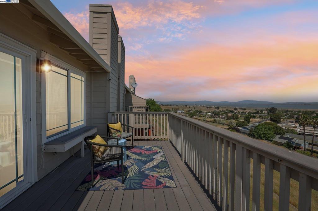 323 Rosemarie Pl