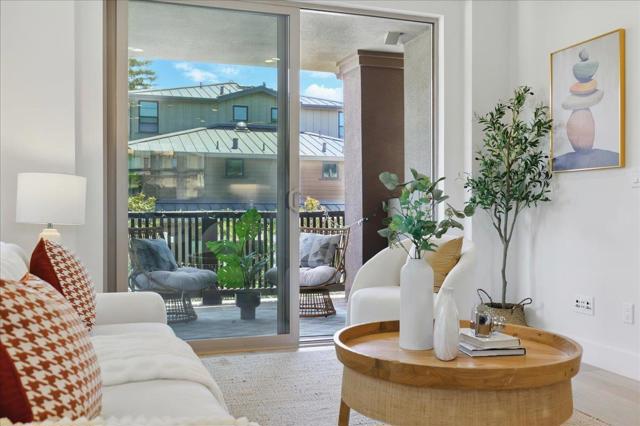 332 Marquetta Circle, Mountain View CA: https://media.crmls.org/mediaz/d2ea5b2f-28b0-4af1-a422-1242398182a6.jpg