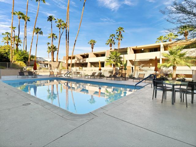 197 W Via Lola #6, Palm Springs, CA 92262