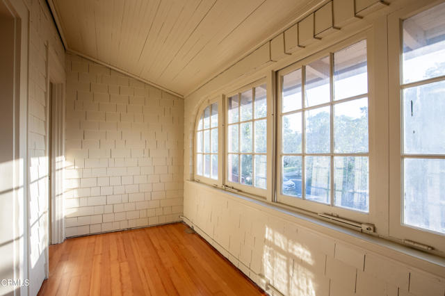 676 S Madison Avenue, Pasadena CA: https://media.crmls.org/mediaz/d2ea8c59-1f51-4e56-82ce-9d95cde4309f.jpg