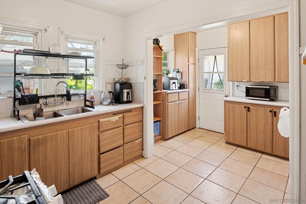 845 3rd - photo 6