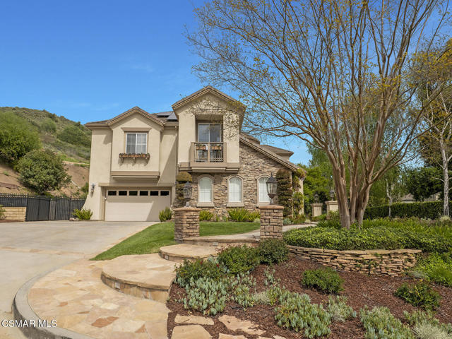 331 Briar Bluff Circle, Thousand Oaks CA: https://media.crmls.org/mediaz/d2ebf1ec-55b5-4c4a-a511-e4ca36ccdeeb.jpg