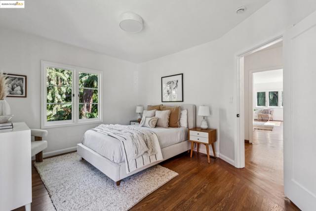 356 Mountain Avenue, Piedmont CA: https://media.crmls.org/mediaz/d2ec9f04-ff8d-4465-b7ea-4ac5484becae.jpg