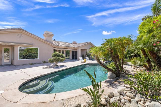 7 King Edward Court, Rancho Mirage CA: https://media.crmls.org/mediaz/d2eddbcc-06e5-4ccf-8614-2829c3df67e2.jpg