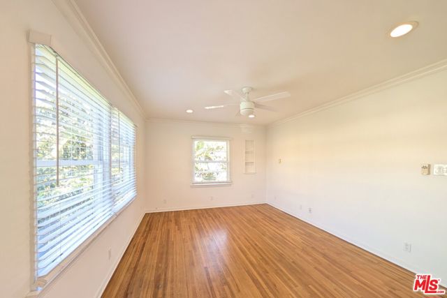 1030 5th Street, Santa Monica CA: https://media.crmls.org/mediaz/d2ee7abc-3134-4d53-9a0c-bbba7e52659d.jpg