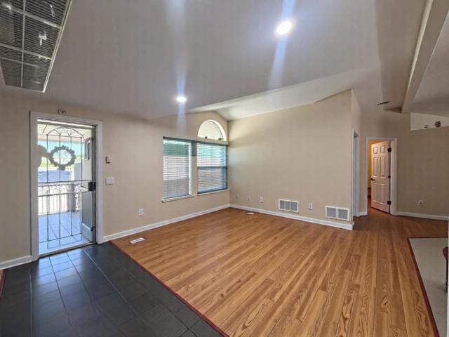 117 Fisk Terrace, Fremont CA: https://media.crmls.org/mediaz/d2eeb9ae-c53a-454a-8482-e3cb14785c45.jpg