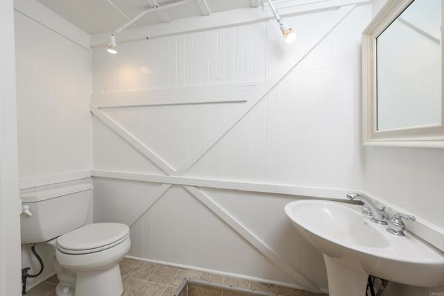 732 3rd Street, Encinitas CA: https://media.crmls.org/mediaz/d2eef474-bbce-4ae6-981b-6d28d0891b28.jpg