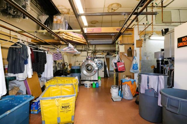 2114 2114 Senter Road, San Jose CA: https://media.crmls.org/mediaz/d2eef9cb-6eb9-469b-b2fd-bb9fd5bcfd16.jpg