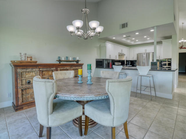 Image 10 of 52 For 77897 Woodhaven Drive
