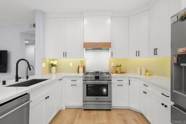 Detail Gallery Image 16 of 42 For 1060 Park Meadows Rd, Chula Vista,  CA 91915 - 3 Beds | 2/1 Baths