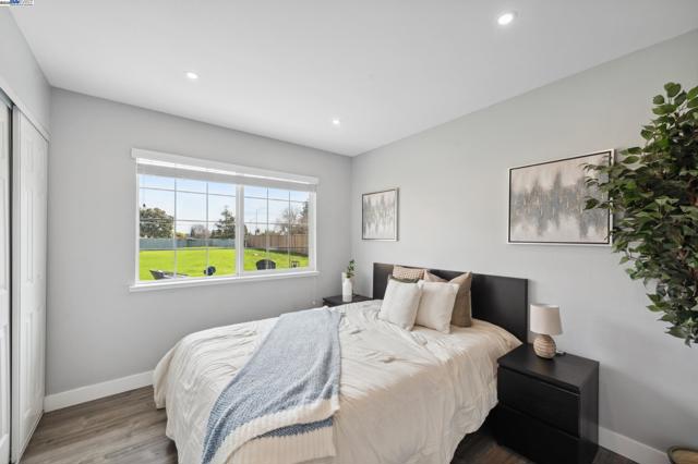 1300 Cirolero St, Milpitas CA: https://media.crmls.org/mediaz/d2f1b366-8441-47d2-a2fc-e8ba2d86a4c1.jpg