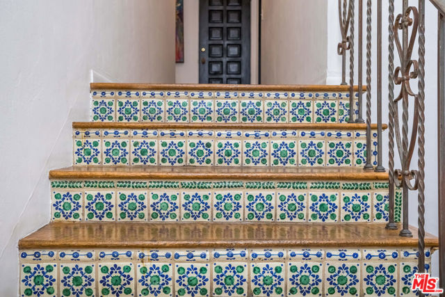 7825 Hillside Avenue, Los Angeles CA: https://media.crmls.org/mediaz/d2f1e35b-e488-4ab1-b26d-5350c63bd9a1.jpg