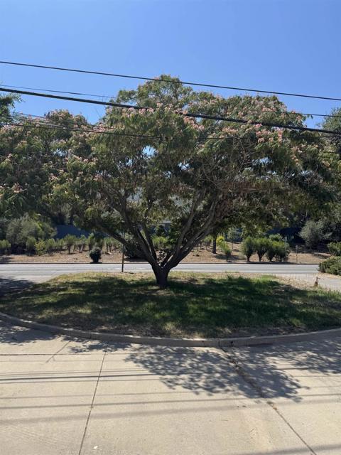 Detail Gallery Image 3 of 14 For 9168 Old Castle Road, Valley Center,  CA 92082 - 2 Beds | 2/1 Baths
