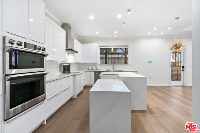 1810 Westmoreland Boulevard, Los Angeles CA: https://media.crmls.org/mediaz/d2f36cdc-b81a-4d61-a13d-67076449b07c.jpg