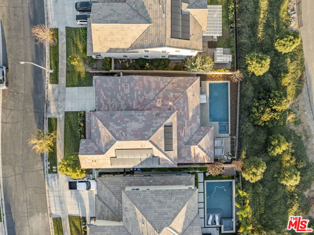 26420 Township Street, Santa Clarita CA: https://media.crmls.org/mediaz/d2f3ef96-a1b4-40d8-a2f0-ca5f71087f12.jpg