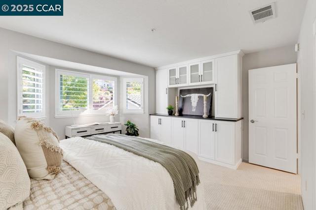 4332 Terra Granada Dr, Walnut Creek CA: https://media.crmls.org/mediaz/d2f4a8ec-3007-4dfc-a042-7a807d8c9b5d.jpg