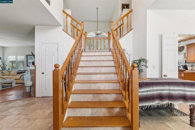 5541 Lanai Court, Discovery Bay CA: https://media.crmls.org/mediaz/d2f52040-df75-478a-ae33-d7e47cb99fcc.jpg