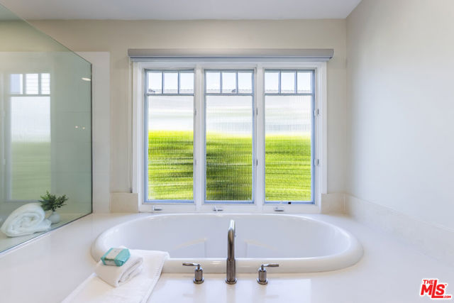 Drew Fenton | 509 Wynola Street Pacific Palisades CA | MLS: 7365865 Drew Fenton | 509 Wynola Street Pacific Palisades CA | MLS: 7365865