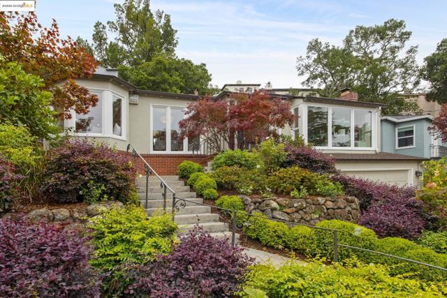 2250 Bywood Dr, Oakland CA: https://media.crmls.org/mediaz/d2f61f23-bfb2-4190-9abd-c83a16a8c2a8.jpg