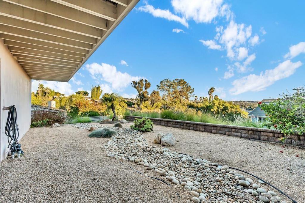 MLS #250042613SD image #39