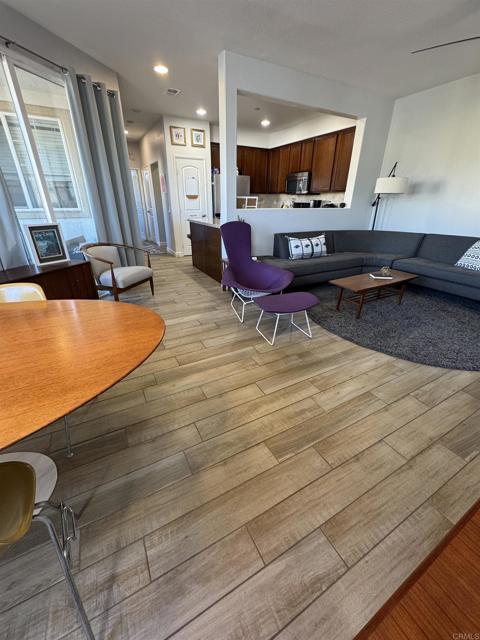 1614 Sanderling Avenue, Chula Vista CA: https://media.crmls.org/mediaz/d2f91e70-d514-4e71-a089-fbe2362c4c0f.jpg