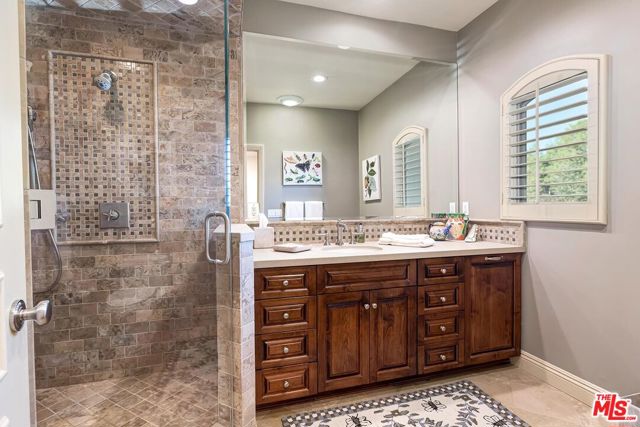 Drew Fenton | 10212 Briarwood Drive Los Angeles CA | MLS: 7608311