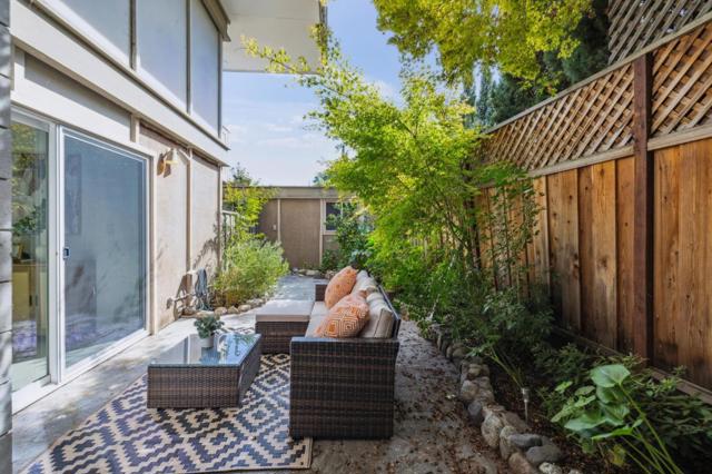 64 Los Altos Square, Los Altos CA: https://media.crmls.org/mediaz/d2f94e74-7200-445d-8473-930218f82f3b.jpg