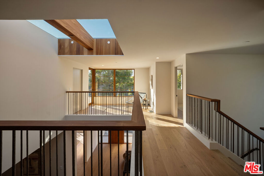 MLS #25590941 image #33