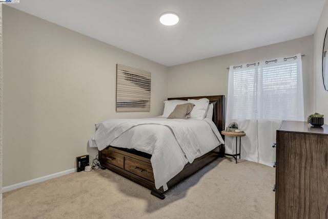 349 Cose Ln, Tracy CA: https://media.crmls.org/mediaz/d2fa637f-f317-4012-a241-9d8717d4e93e.jpg