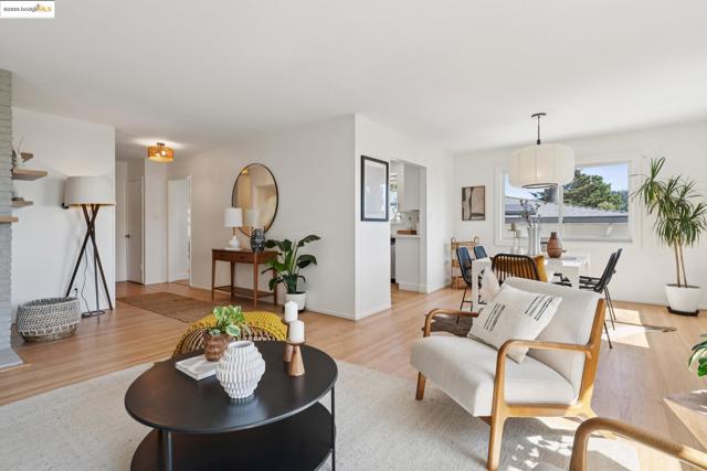 6827 Ridgewood Dr., Oakland CA: https://media.crmls.org/mediaz/d2fab083-f154-41f6-8411-14795bcb8d7f.jpg