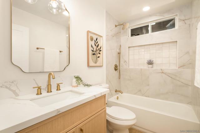 Image 25 of 35 For 6759 Paseo Del Vista