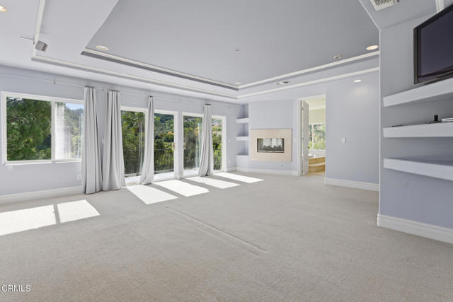 Detail Gallery Image 19 of 39 For 4174 Elm View Dr, Los Angeles,  CA 91316 - 5 Beds | 5 Baths