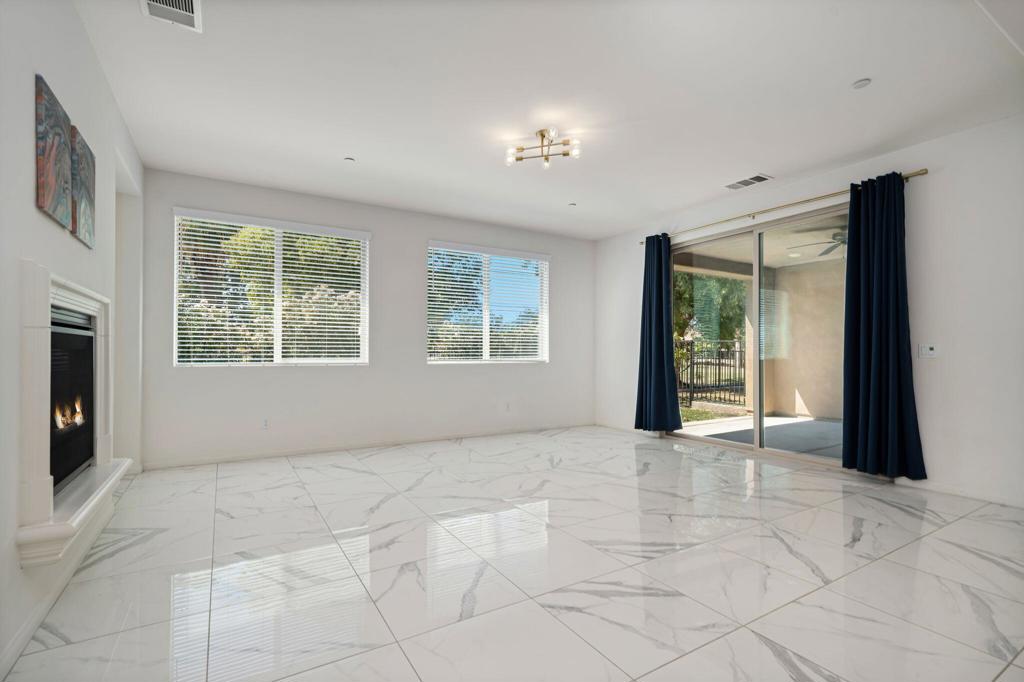 MLS #219138591DA image #13