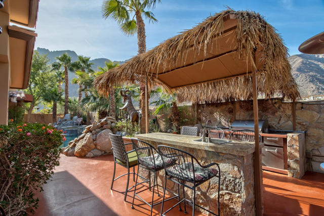 77170 Casa Del Sol, La Quinta CA: https://media.crmls.org/mediaz/d3026cd1-6772-443c-b8d0-77266efb1edb.jpg