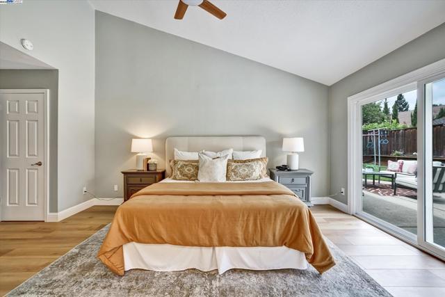 326 Fontaine Dr, Danville CA: https://media.crmls.org/mediaz/d302b049-9483-408f-ba99-91d128bcd5c2.jpg